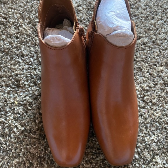 Adorable Aldo Booties - Picture 4 of 6